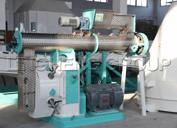 Feed Pellet Machine